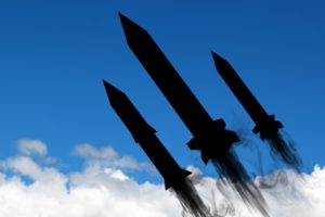 北朝鮮が飛翔体を2回発射した！弾道ミサイルともいわれている