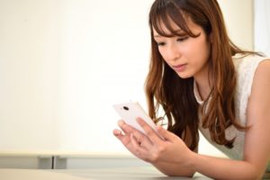 自虐CM効果とは？『モンスト』クロちゃん起用で大当たり！動画あり　