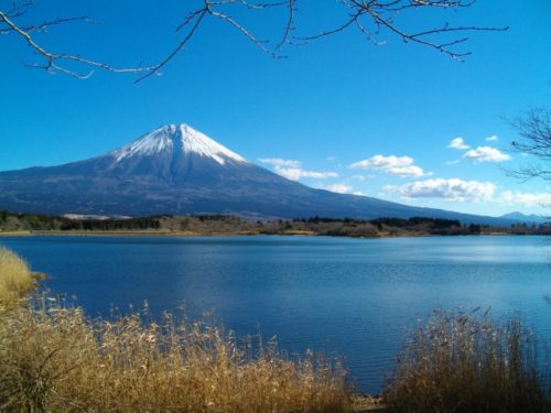 富士山初冠雪2019の観測方法は双眼鏡か目視か？定義や動画など
