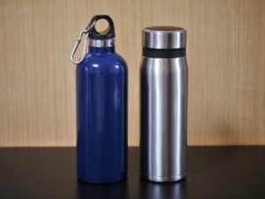 ステンレス製の水筒の掃除方法！100均グッズや卵の殻などがオススメ